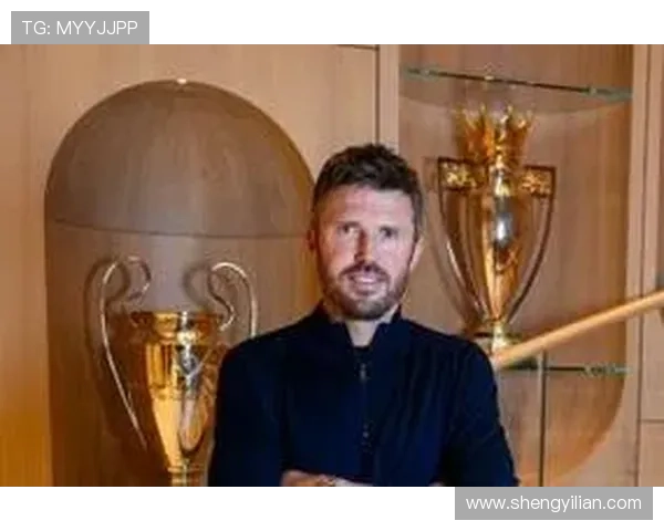 威尔科克斯卡灵关注卡里克首训